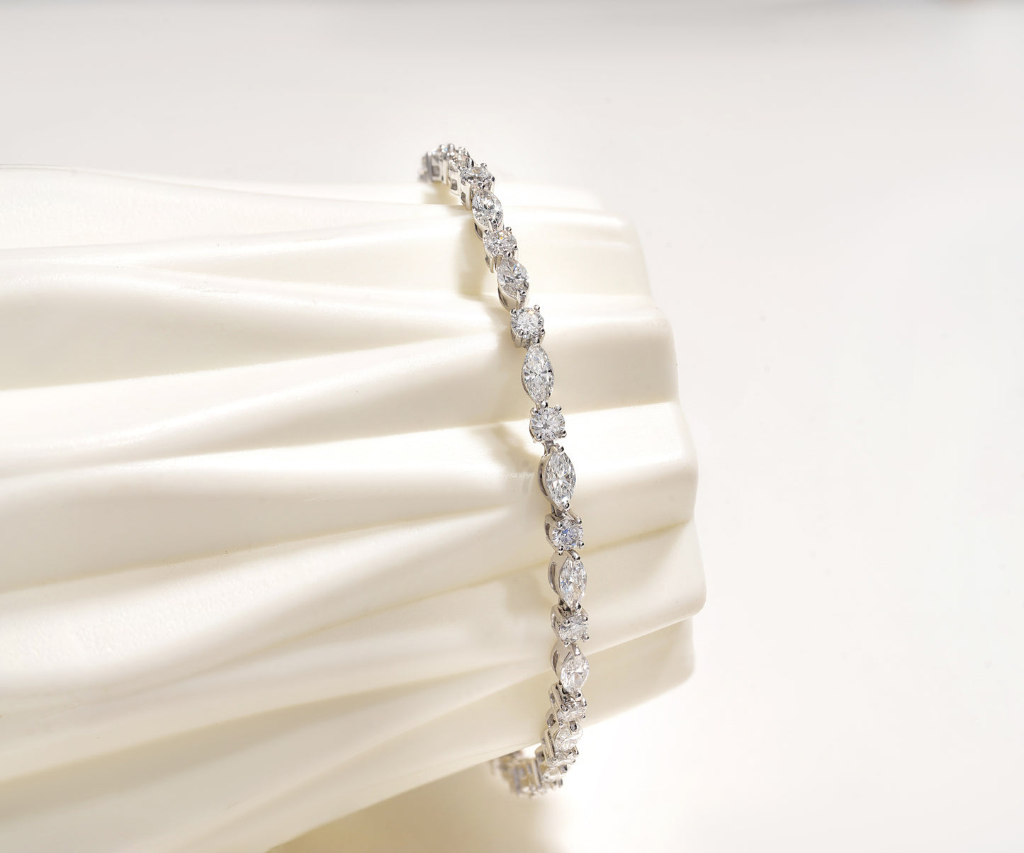 The Marquise Alternating Bracelet | Leaf Sparkle Bracelet