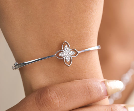 Graceful Petals Oval Bracelet