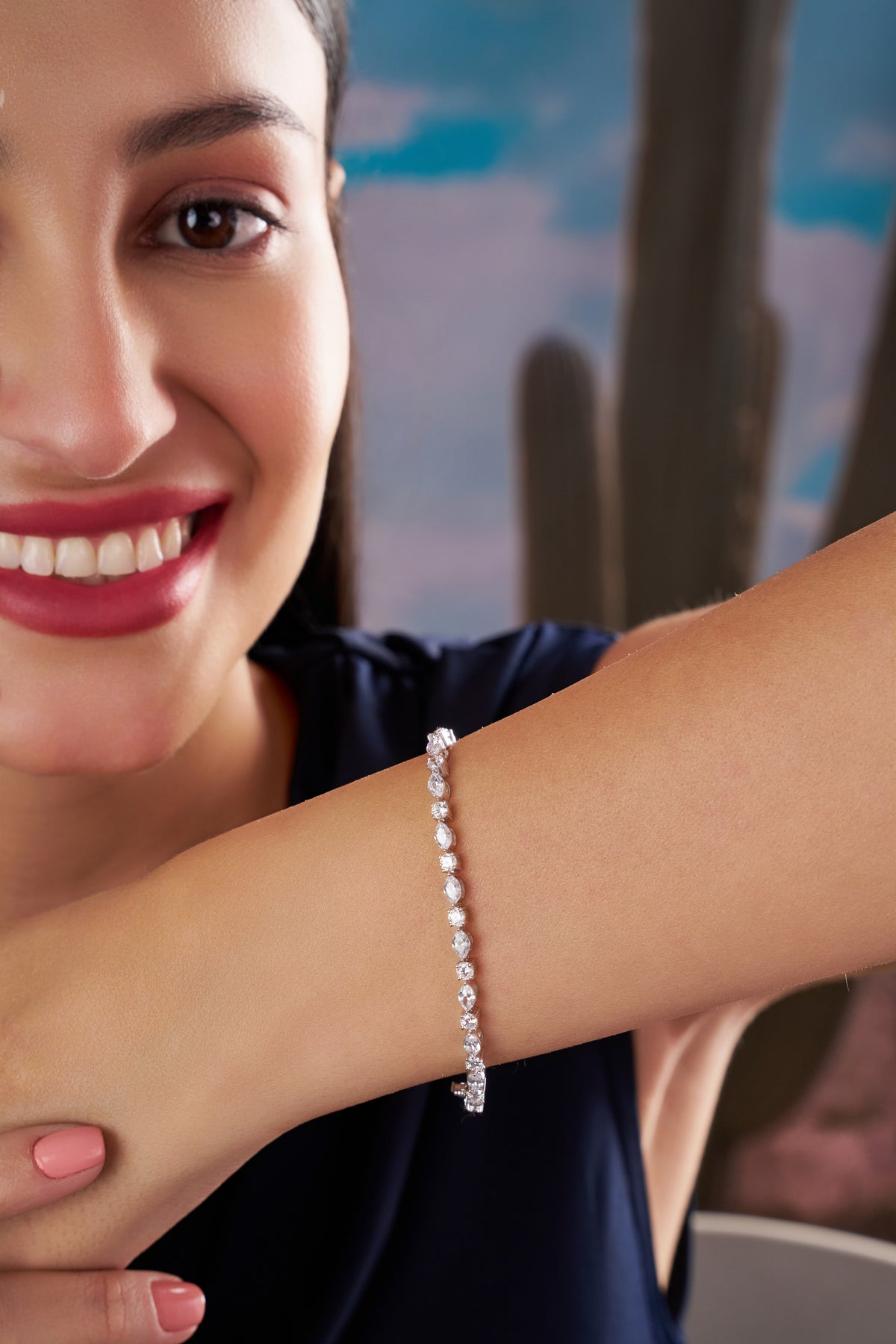 Elegant Marquise & Round Stone Tennis Bracelet – Timeless Sparkling Elegance