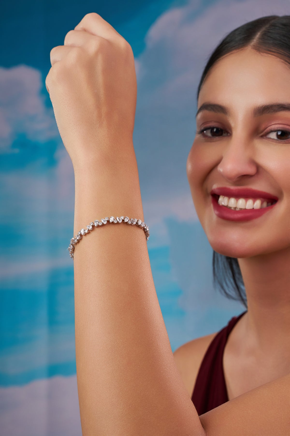 Elegant Pear-Cut Diamond-Style Tennis Bracelet – A Symphony of Sparkling Elegance