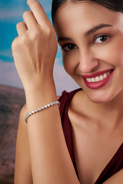 Classic Round Bezel-Set Diamond-Style Tennis Bracelet – Timeless Elegance