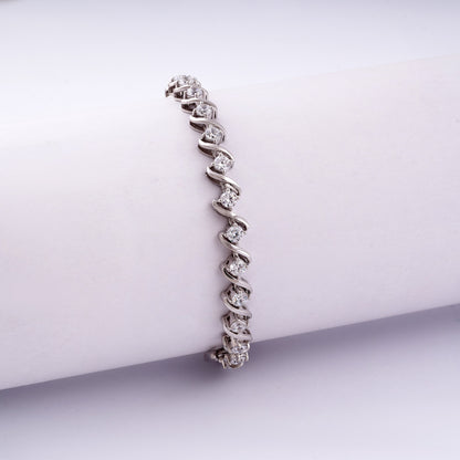 Elegant Twisted Diamond-Style Tennis Bracelet – A Touch of Modern Luxury