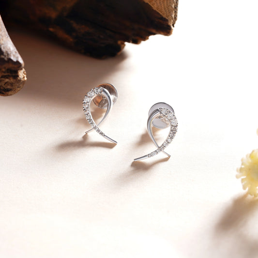 Graceful Curve Stud Earrings