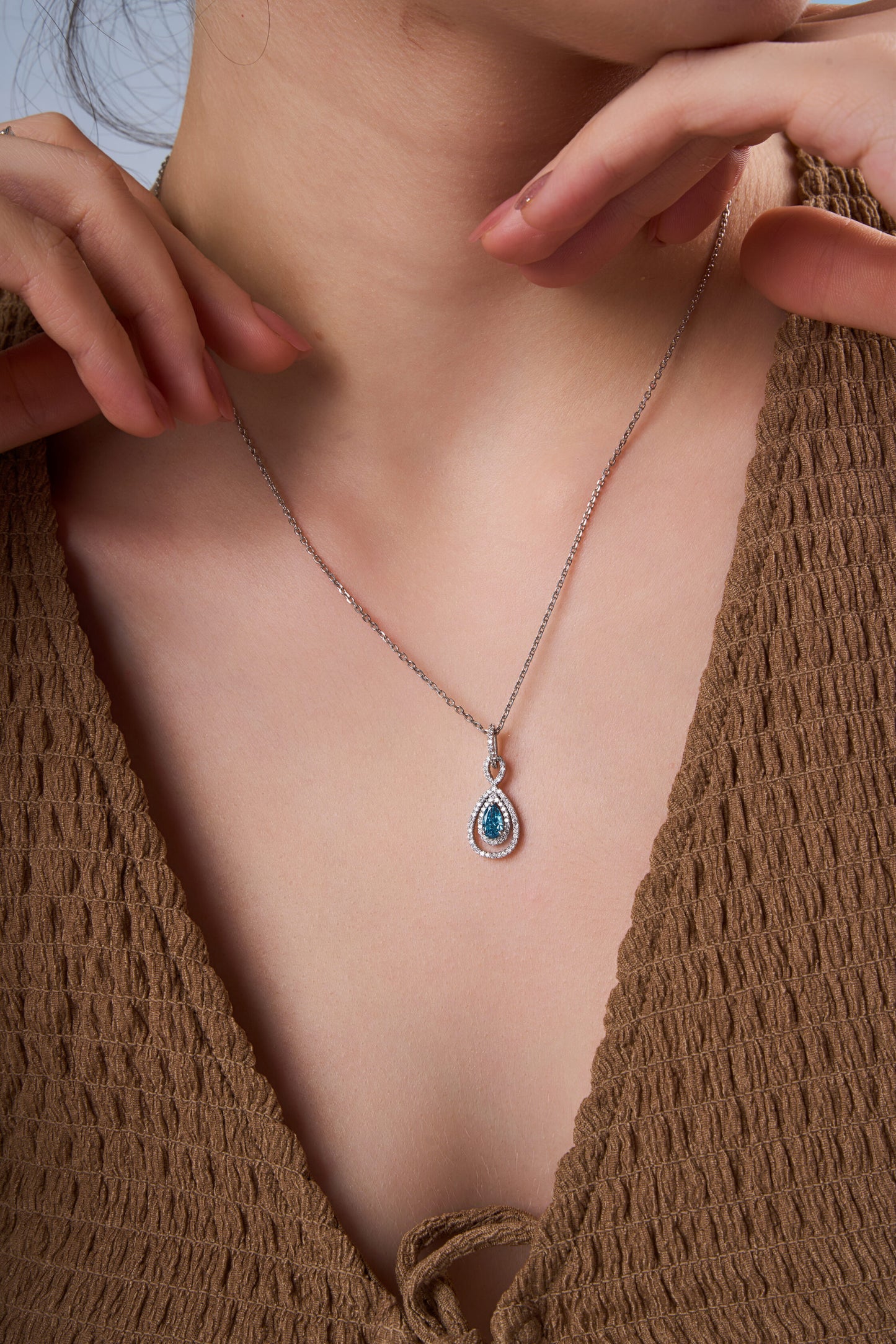 Empress Emerald Pendant