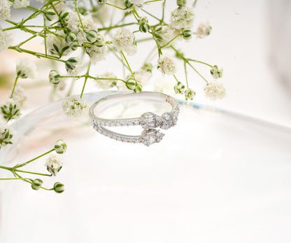 Twisted Elegance Cluster Ring