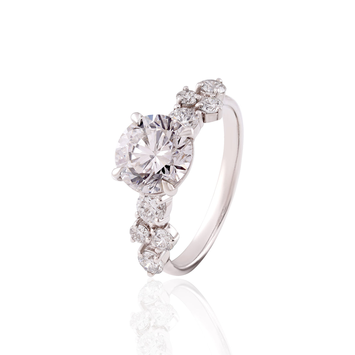 Brilliant Round Solitaire Diamond-Style Ring – Timeless Elegance
