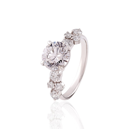 Brilliant Round Solitaire Diamond-Style Ring – Timeless Elegance