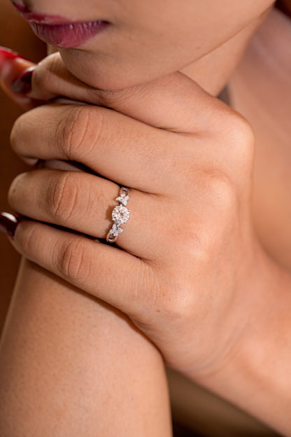 Round Cluster Ring with Floral-Inspired Sparkling Details