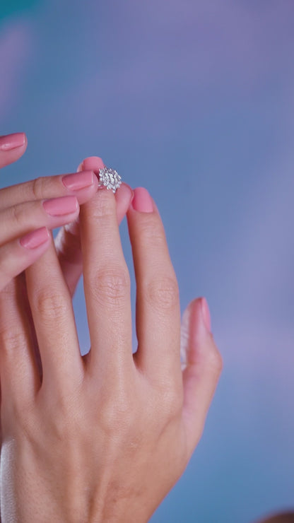 Elegant Floral Halo Diamond Ring – A Sparkle of Timeless Beauty