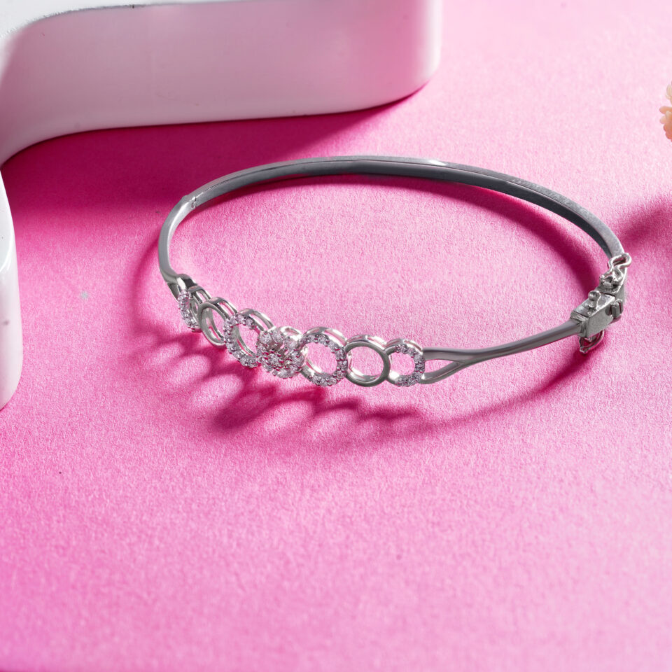 Aura Circular Diamond Bracelet