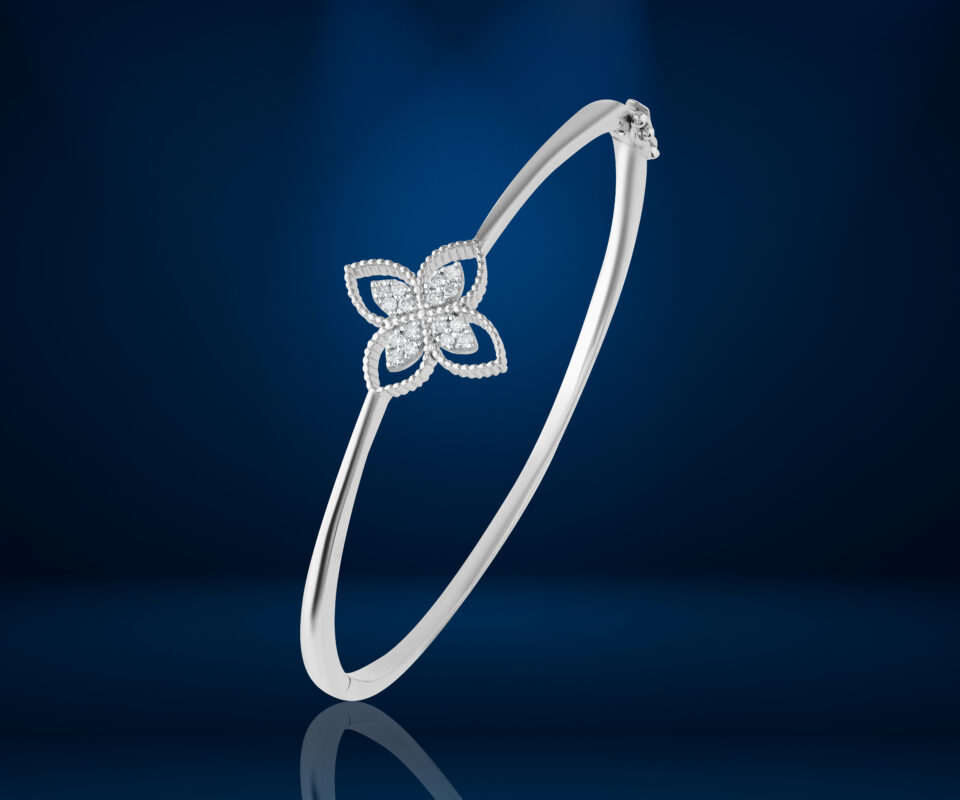 Graceful Petals Oval Bracelet